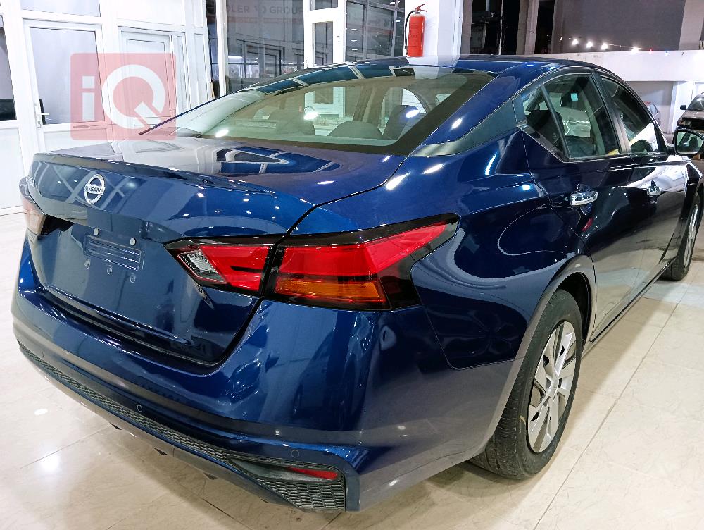 نيسان ألتيما